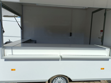 Verkaufsanhänger & Food Trailer „Basic 302023A“ kaufen – Ihr kompakter Partner für den Erfolg